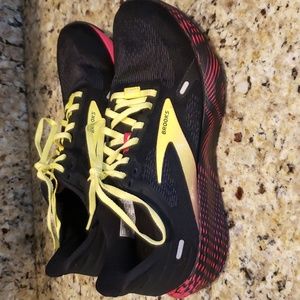 Brooks Mens Launch 7 Running Shoes in Excellent Shape